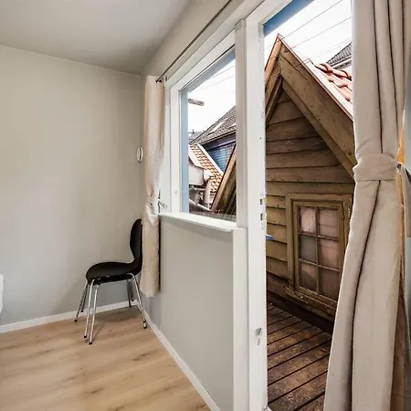 Holiday home Dinbnb Homes I 4-bedroom Historical House In Romantic Surroundings *